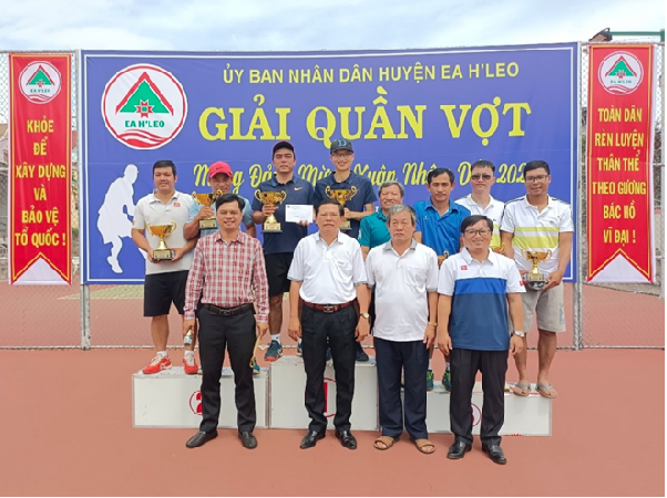 Giải quần vợt mừng Đảng mừng Xuân Nhâm Dần năm 2022